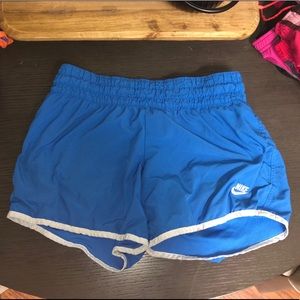Nike gym shorts women’s size S